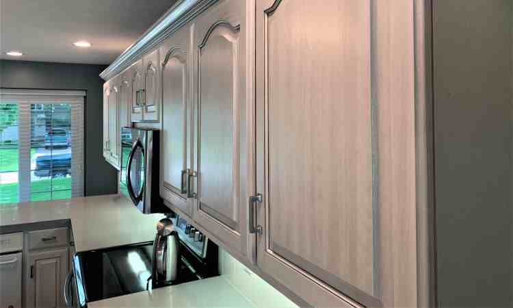 Glazing the Cabinets